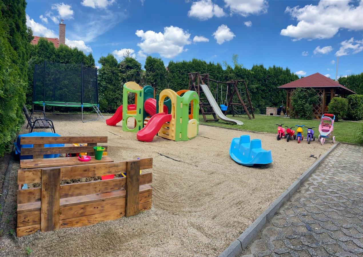 Zam-Zem Holiday Apartman Hajdúszoboszló Екстериор снимка